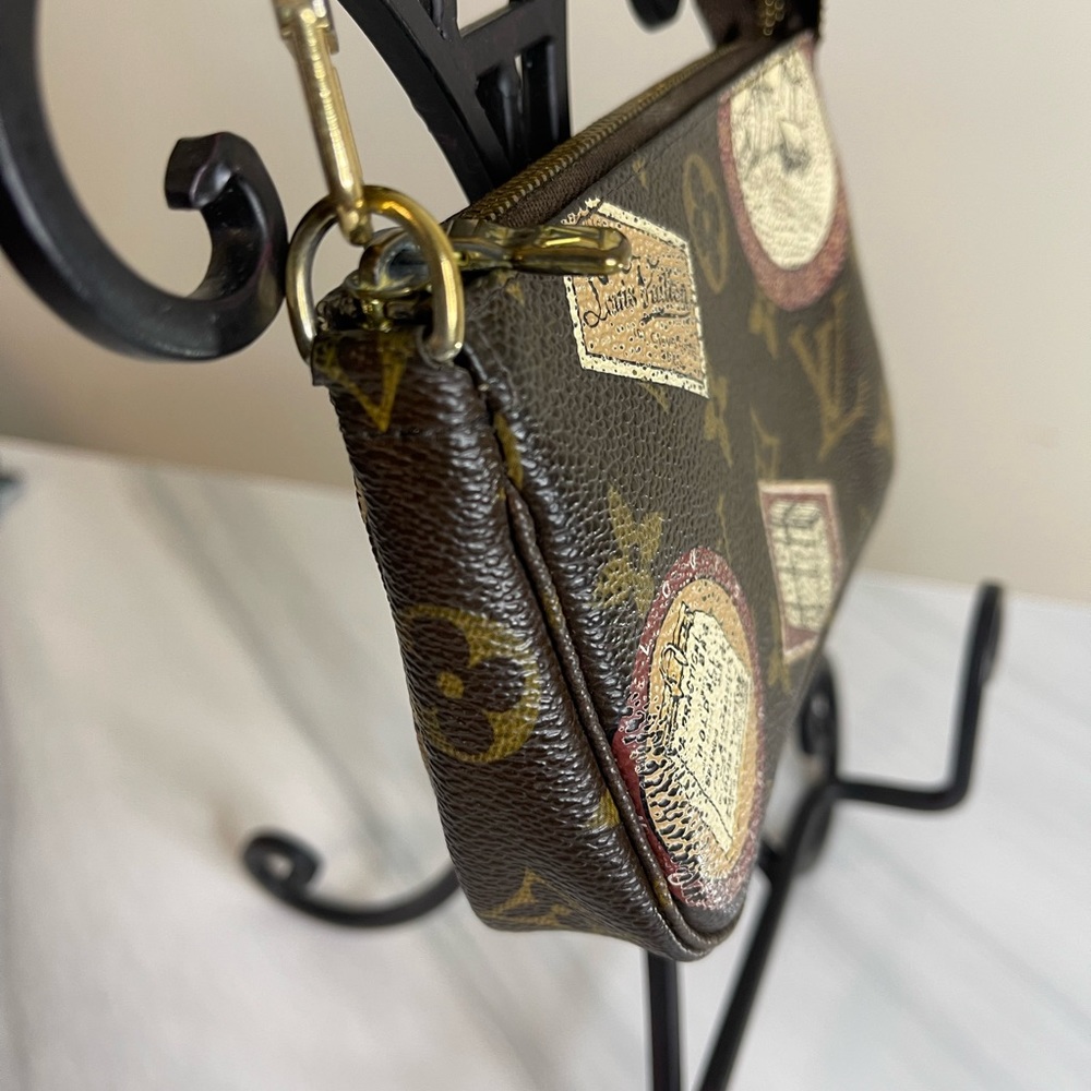 Louis Vuitton accessory pouch monogram patch mini - Picture 3 of 13